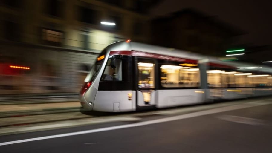 Primo viaggio di prova del tram a batteria tra Alamanni-Stazione e Fortezza